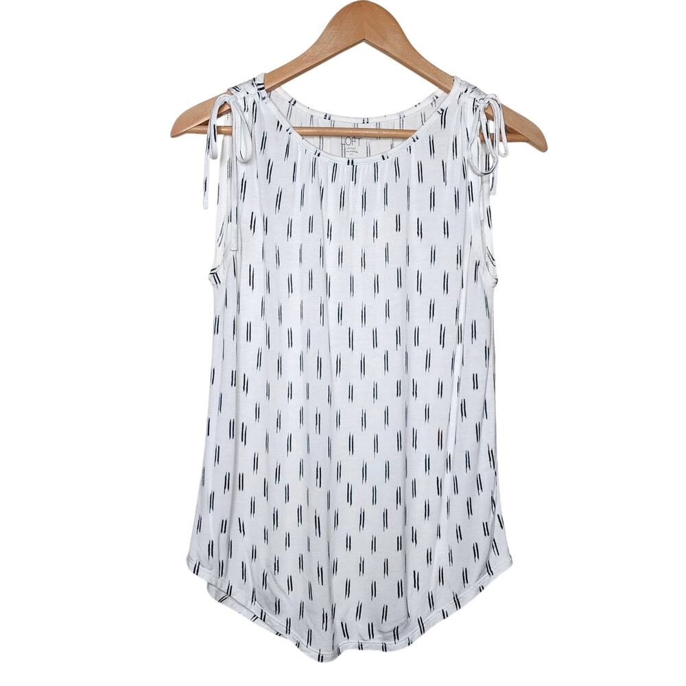 🌻3 for $18 Loft Black and White Gathered Shoulder Sleeveless Top Size XS